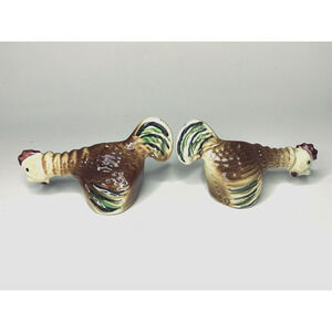 Vintage Trevewood Pottery Chicken Hens Salt & Pepper Shakers Hand Painted GUC